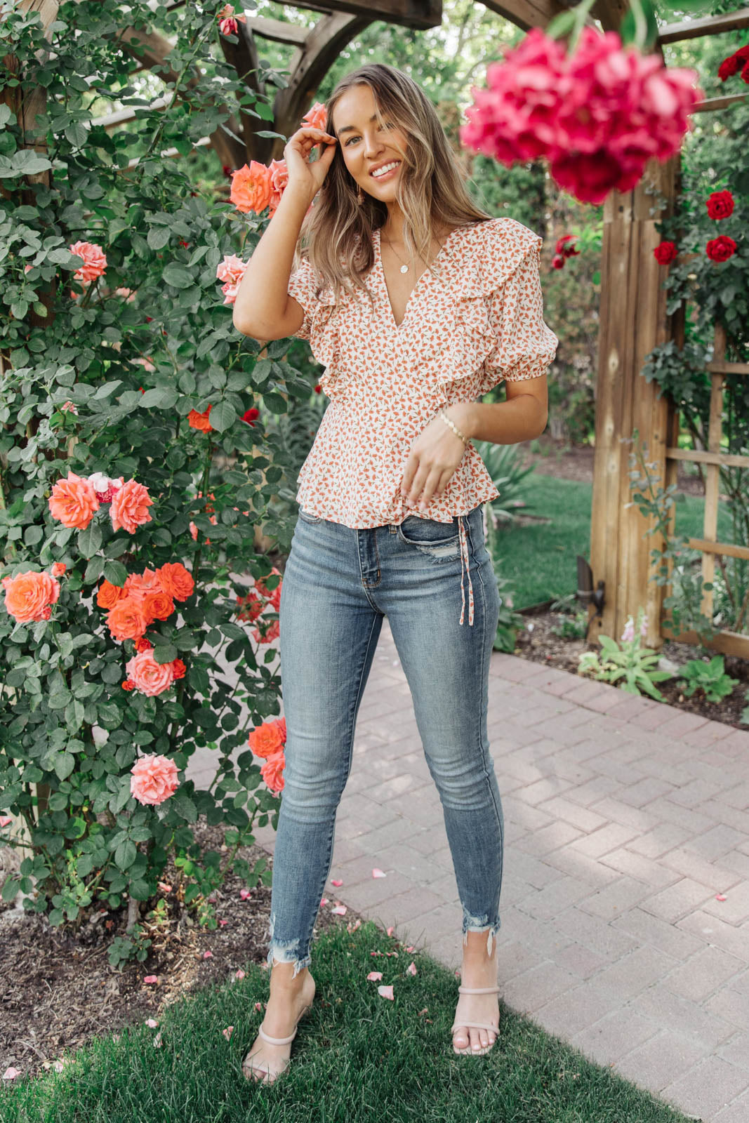 Folksong Floral Top in Coral-Womens-Modish Lily, Tecumseh Michigan
