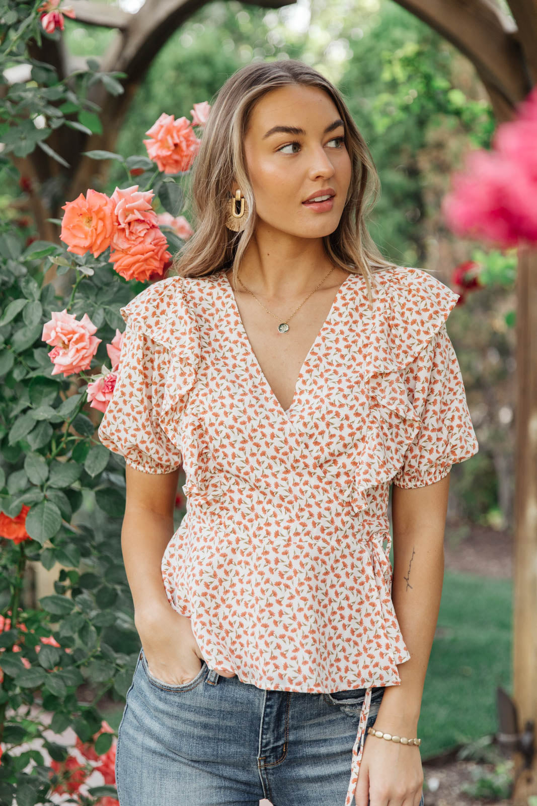 Folksong Floral Top in Coral-Womens-Modish Lily, Tecumseh Michigan