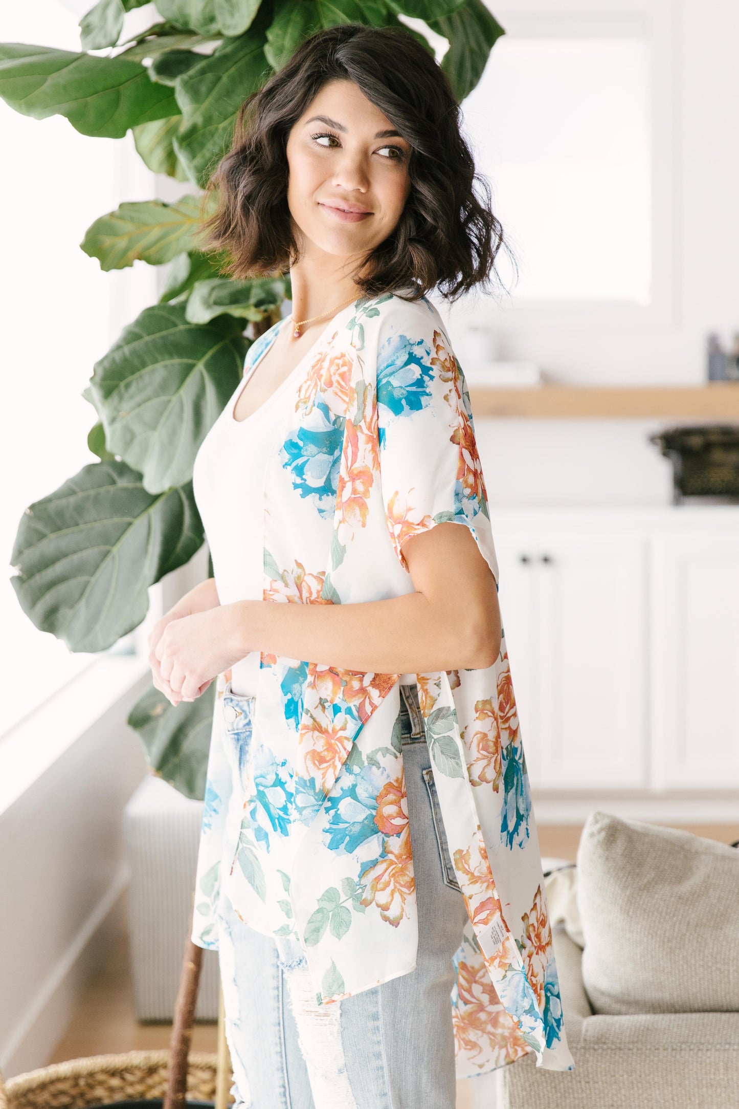 Wildflower Kimono in White-Womens-Modish Lily, Tecumseh Michigan