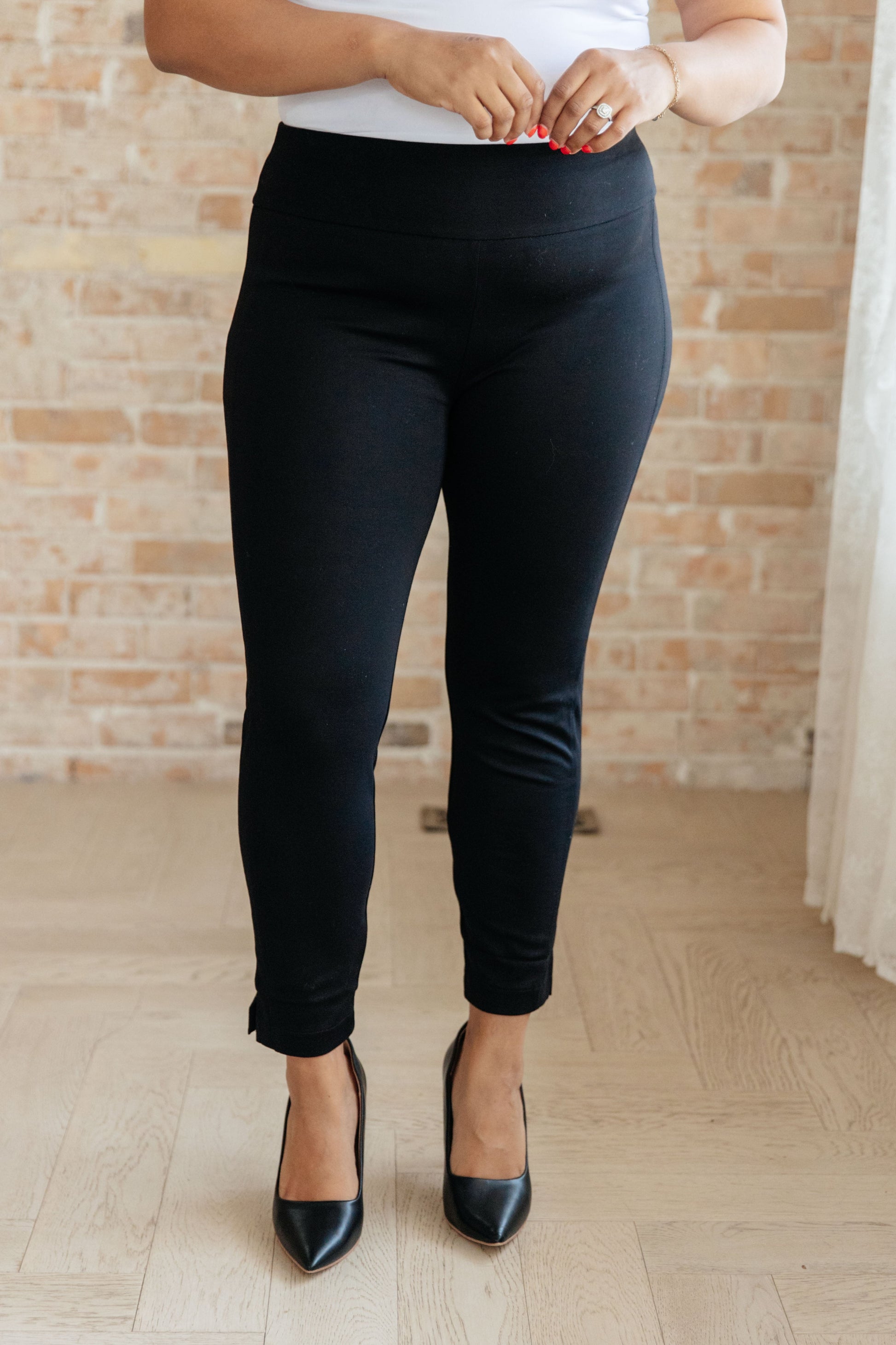 Magic Ankle Crop Skinny Pants in Black-Bottoms-Modish Lily, Tecumseh Michigan