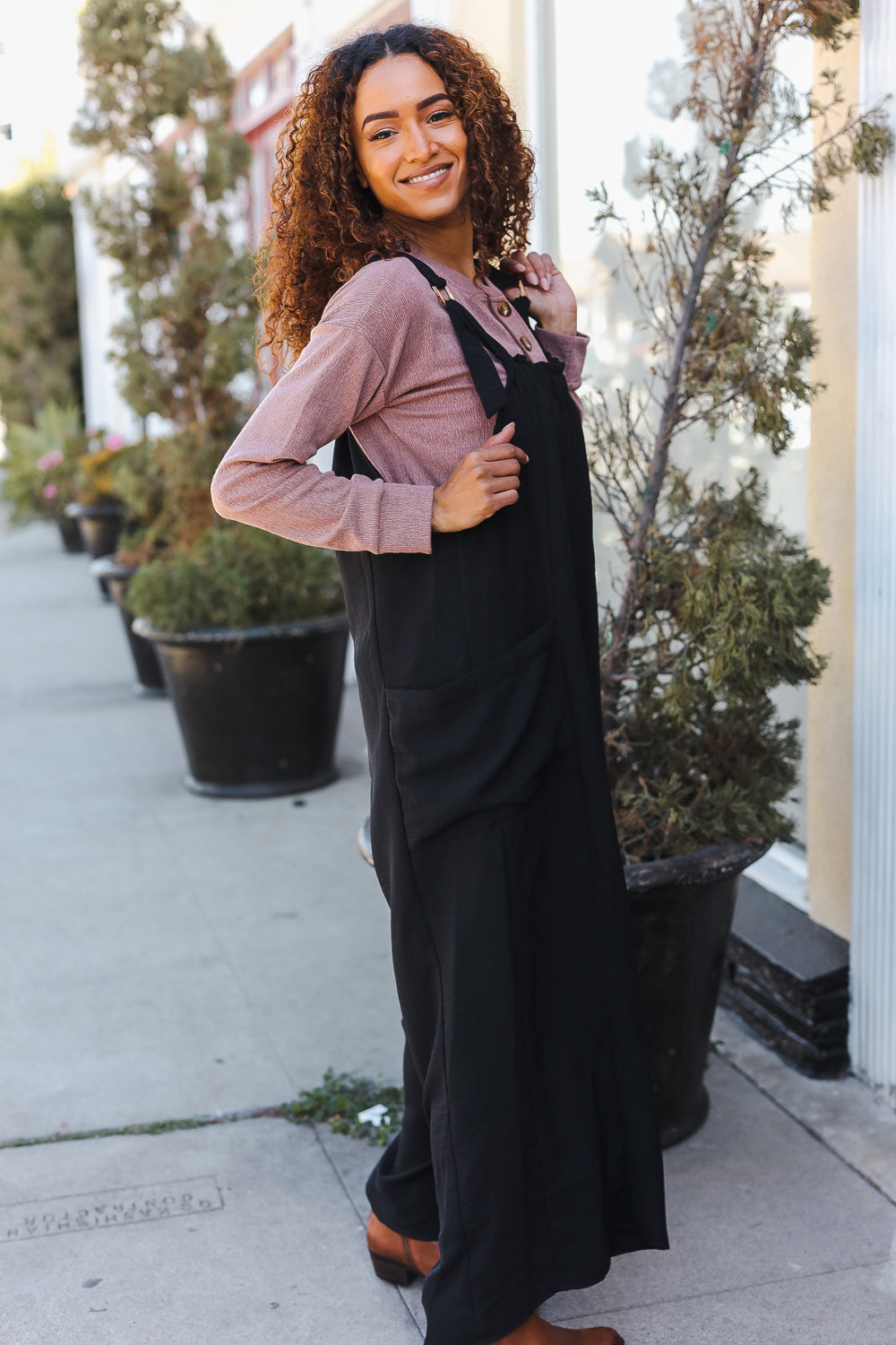 Feeing Joyful Black Wide Leg Adjustable Baggy Bib Jumpsuit-Modish Lily, Tecumseh Michigan