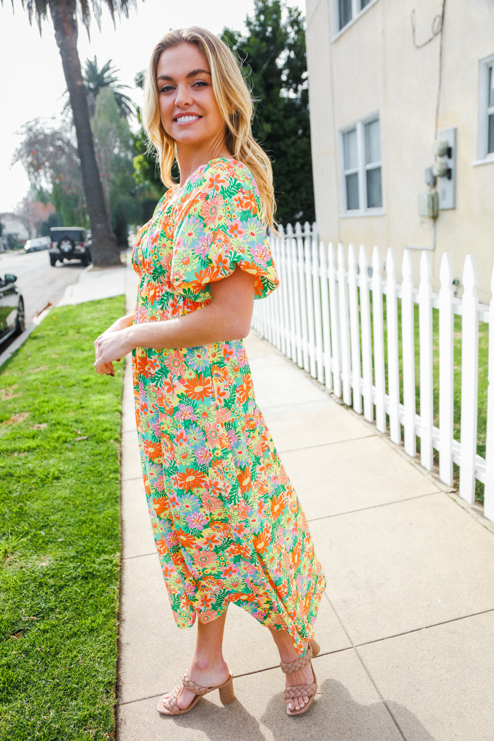 Hello Beautiful Sage Elastic V Neck Tiered Daisy Floral Maxi Dress-Modish Lily, Tecumseh Michigan