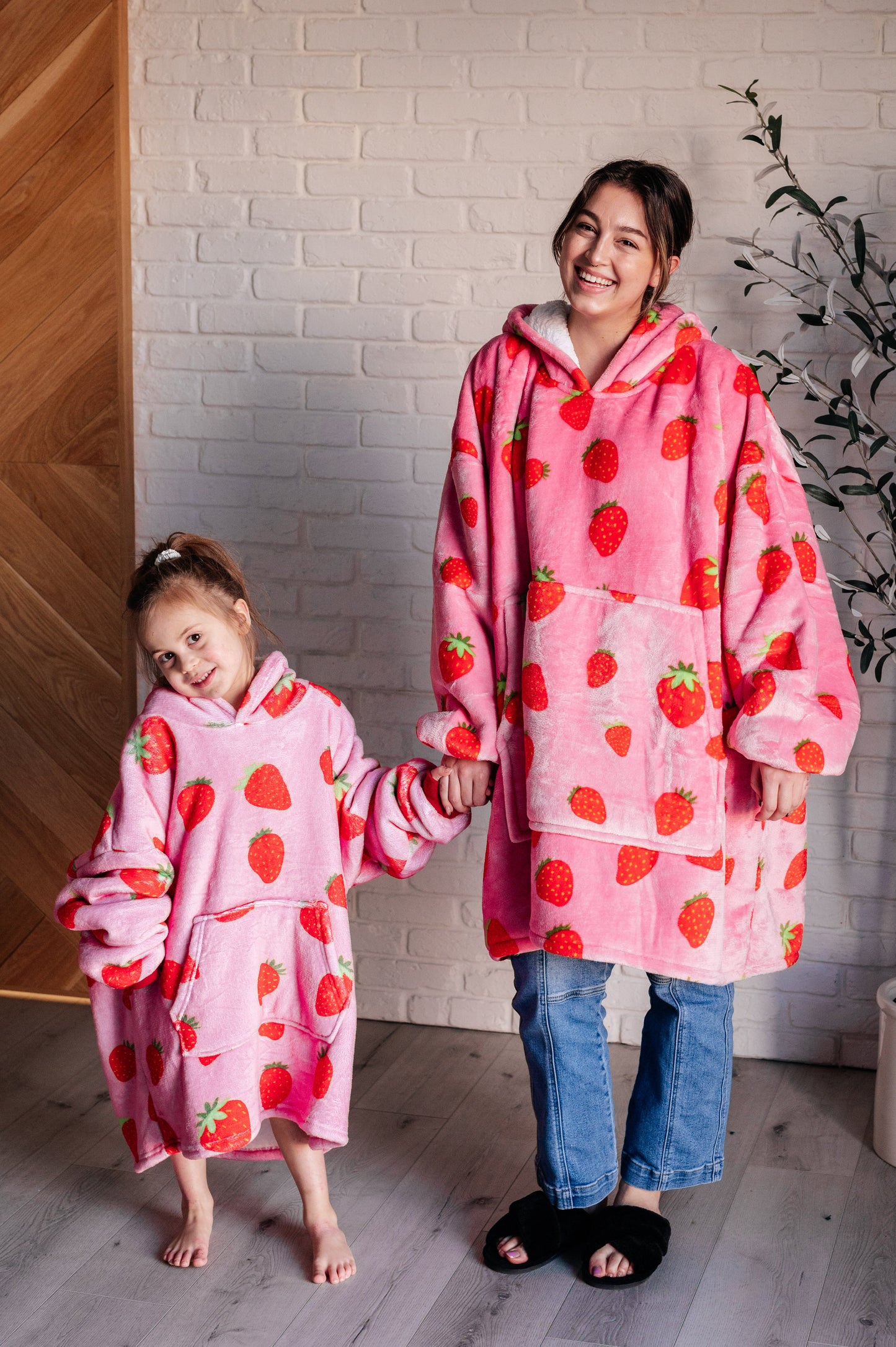 Oversized Blanket Hoodie in Strawberry-Layers-Modish Lily, Tecumseh Michigan