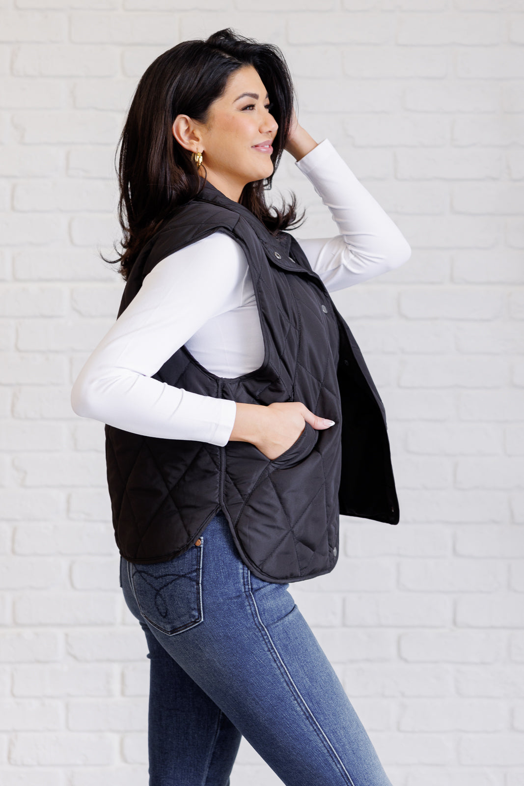 Layering Queen Quilted Puffer Vest in Black-Layers-Modish Lily, Tecumseh Michigan