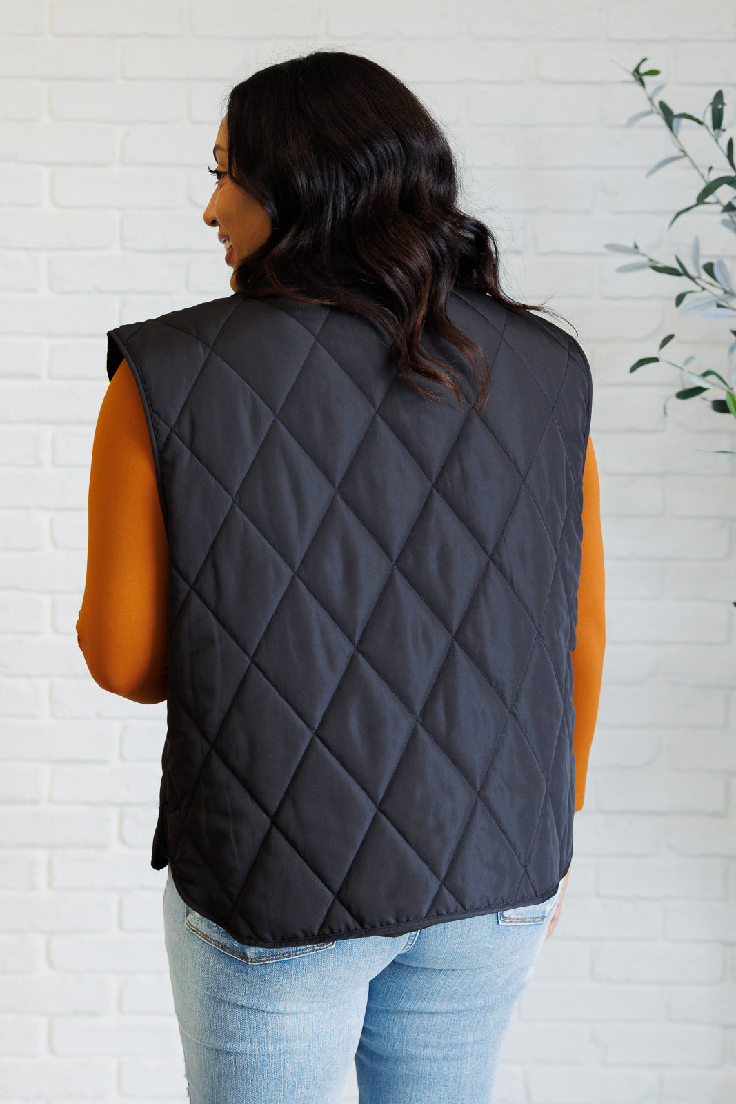 Layering Queen Quilted Puffer Vest in Black-Layers-Modish Lily, Tecumseh Michigan