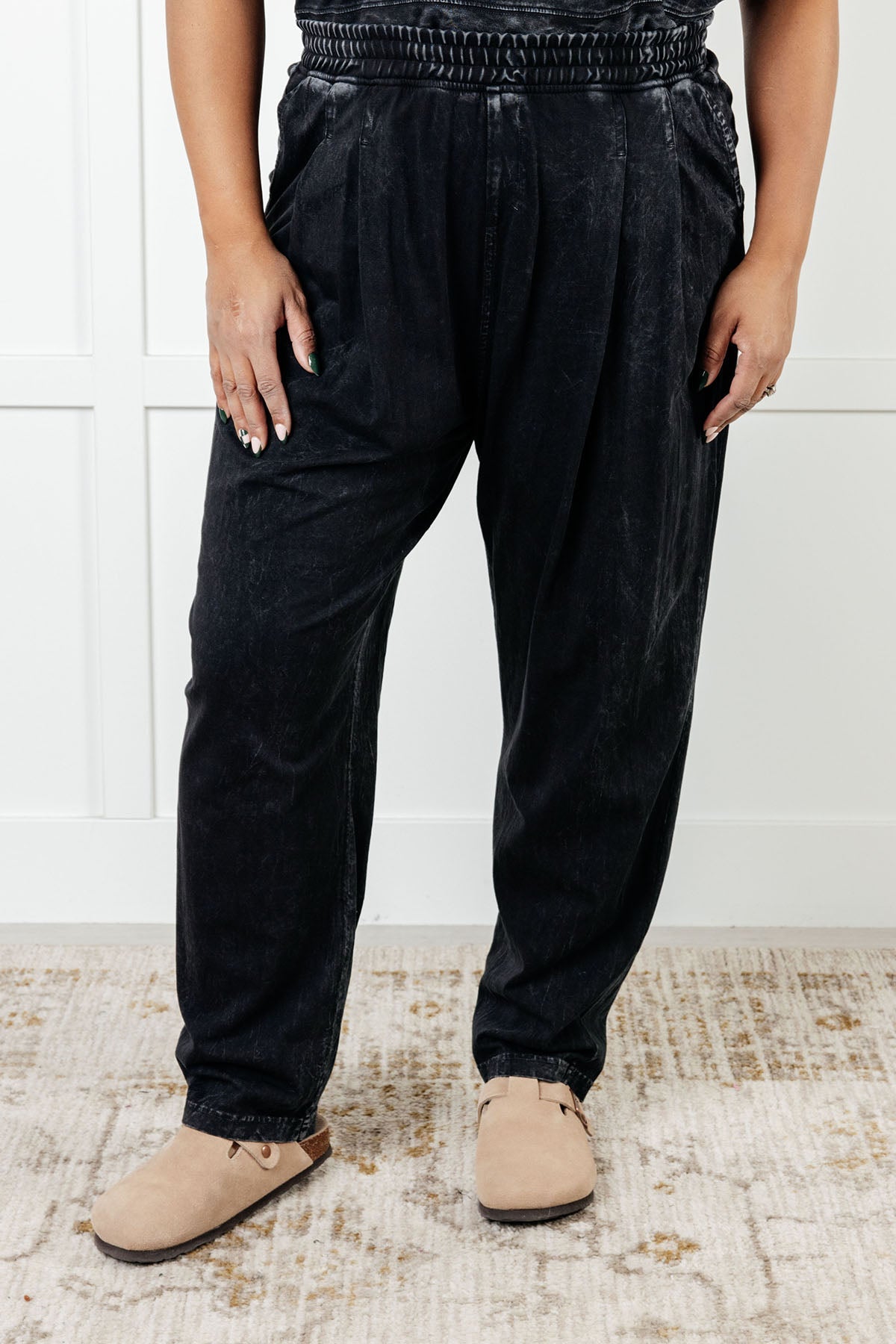 Limber Up Straight Leg Sweats in Black-Athleisure-Modish Lily, Tecumseh Michigan