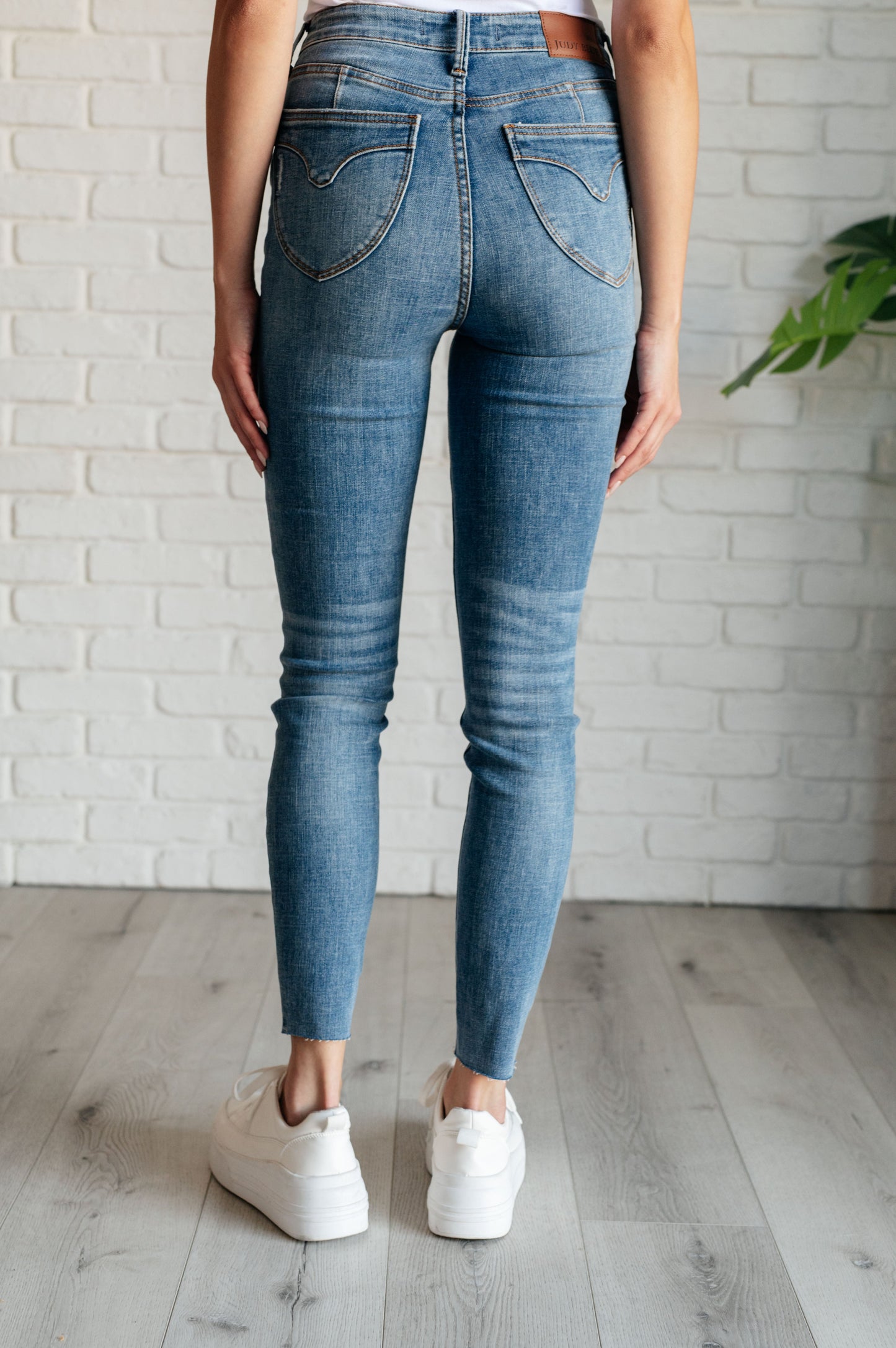 Nicole Tummy Control Skinny Jeans in Vintage Wash-Denim-Modish Lily, Tecumseh Michigan