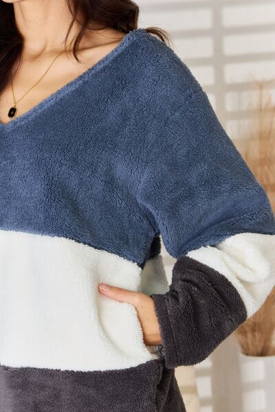Blue Combo Faux Fur Color Block V-Neck Sweater-Modish Lily, Tecumseh Michigan