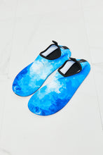 Load image into Gallery viewer, MMshoes On The Shore Water Shoes in Blue-Modish Lily, Tecumseh Michigan
