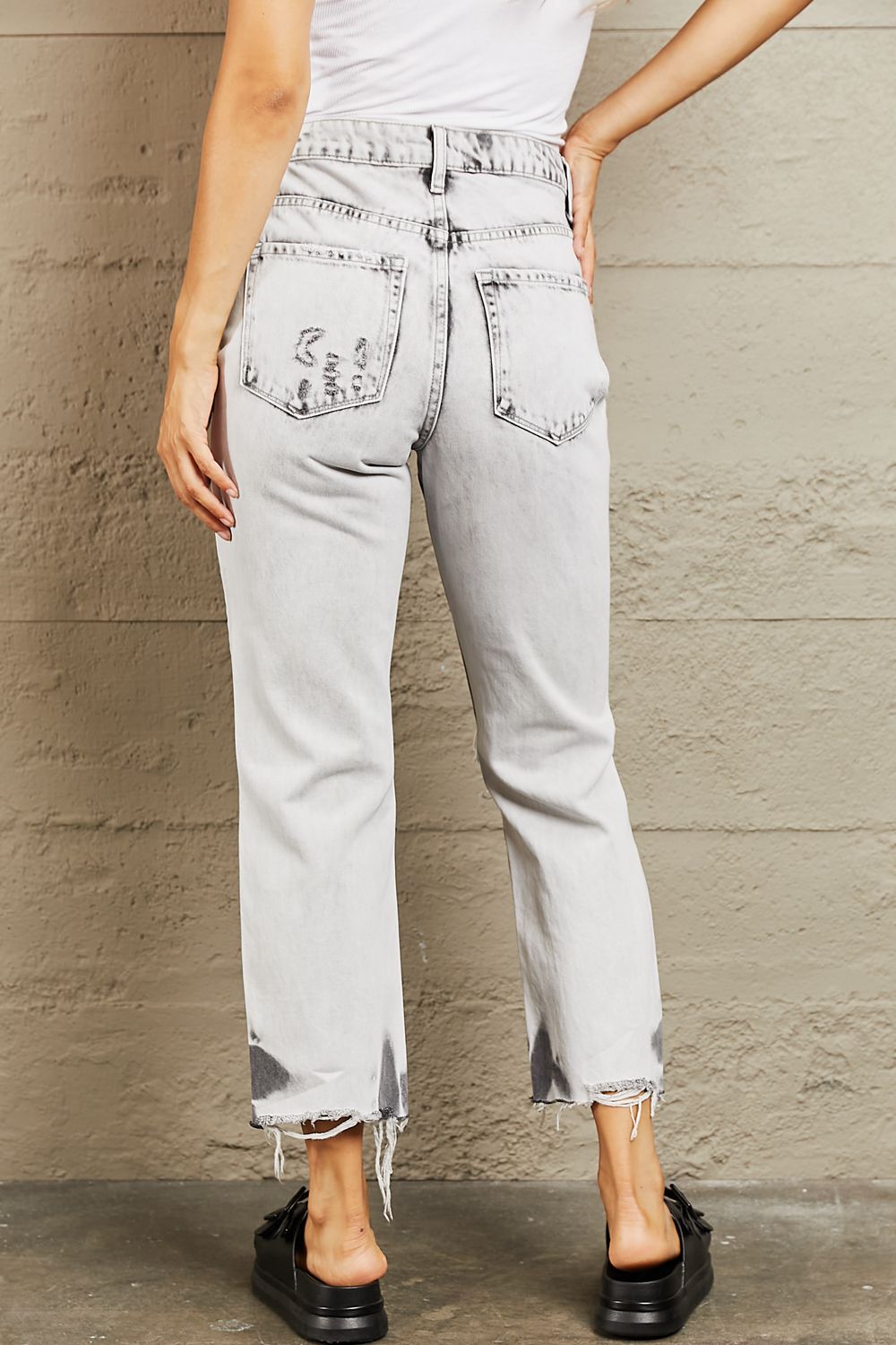 BAYEAS Acid Wash Accent Cropped Mom Jeans-Modish Lily, Tecumseh Michigan