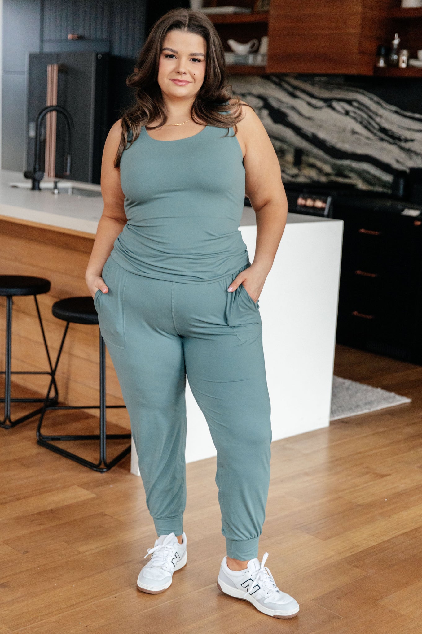 Always Accelerating Joggers in Tidewater Teal – Modish Lily