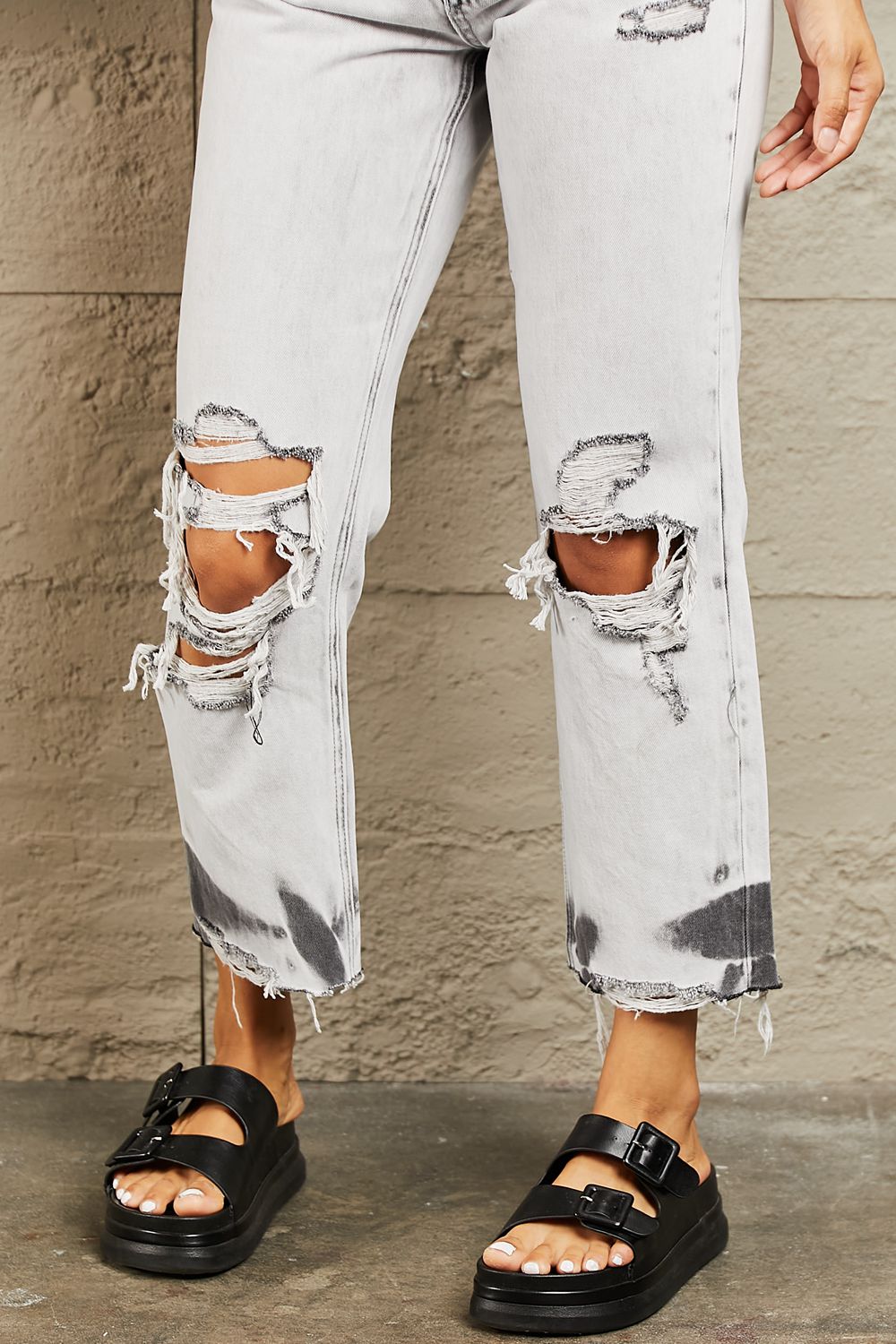 BAYEAS Acid Wash Accent Cropped Mom Jeans-Modish Lily, Tecumseh Michigan